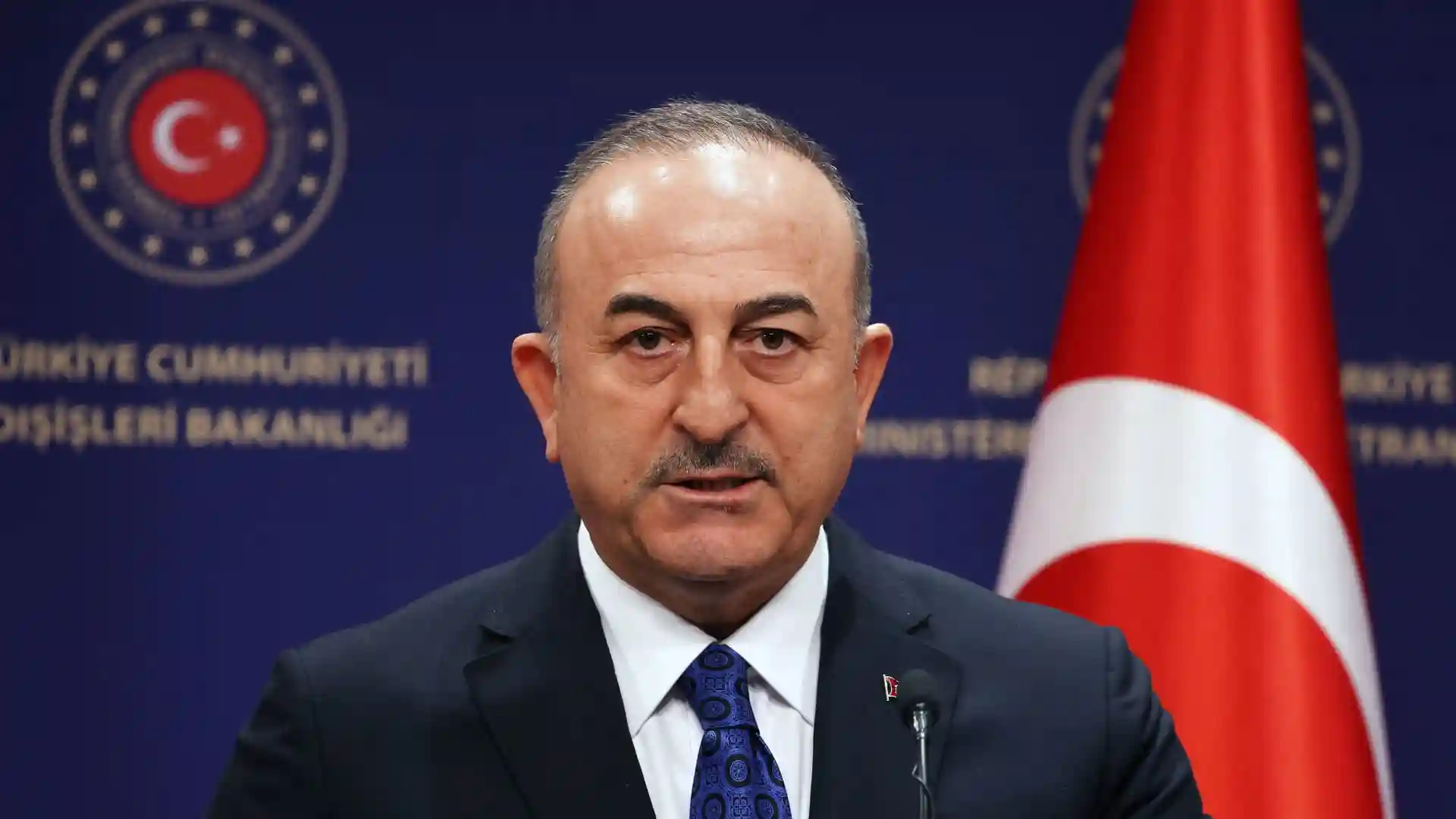 وزير خارجية تركيا يعلن نقل سفارة بلاده إلى بورتسودان بعد إطلاق النار على سيارة السفير بالخرطوم