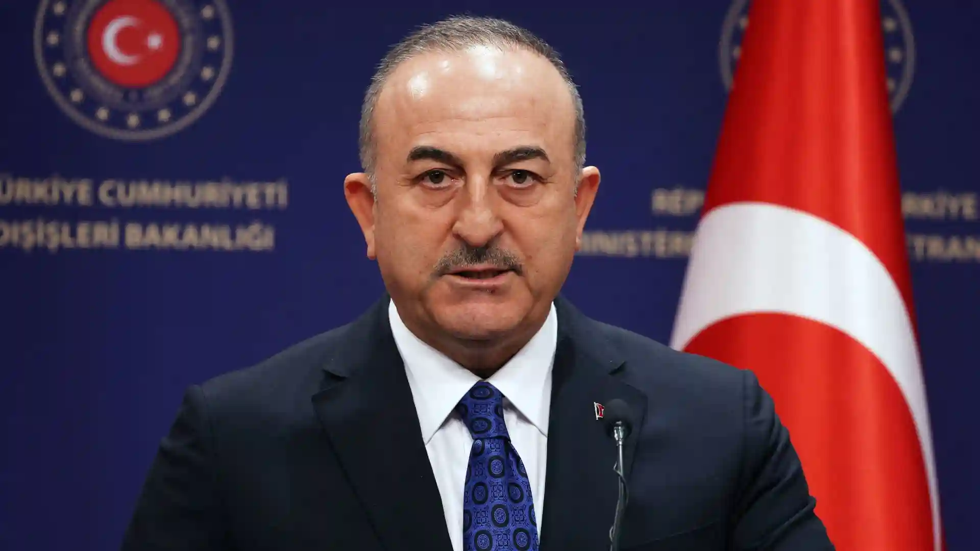 إطلاق نار على موكب سفير تركيا بالسودان.. ووزير الخارجية التركي يعلق